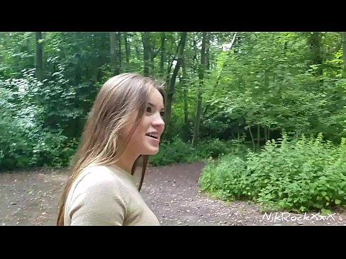 ❤️ Evelini sem predlagal, da bi seksala na javnem mestu! Rekla je da. Potem sem jo zajebal v rit in ji naredil spermo v usta. Nato se je posrkala. ️ Pravi pornič pri nas